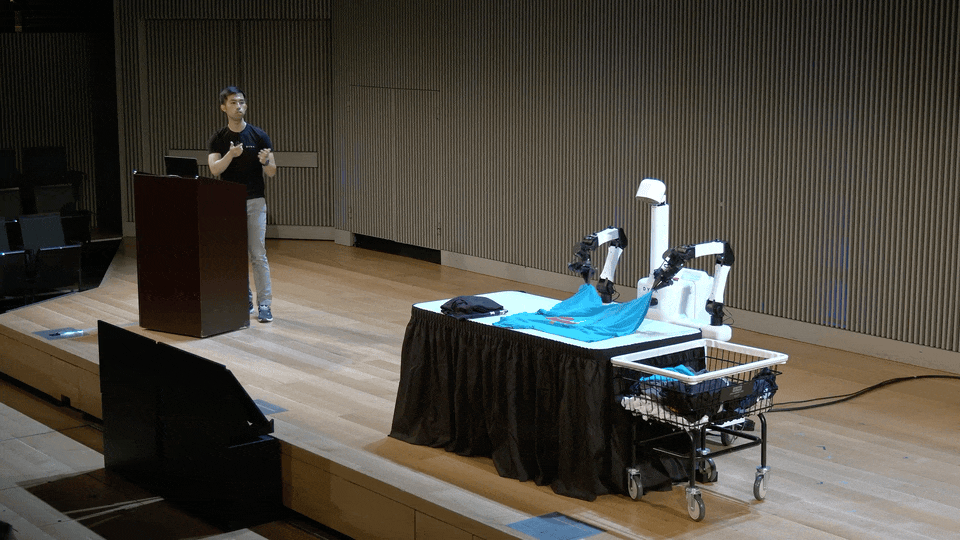 Dyna Robotics demo, Actuate 2025